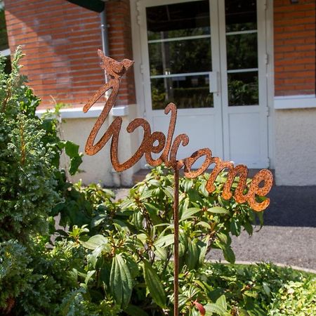 Logis - Hotel Restaurant Du Canard Hangest-sur-Somme Exteriör bild